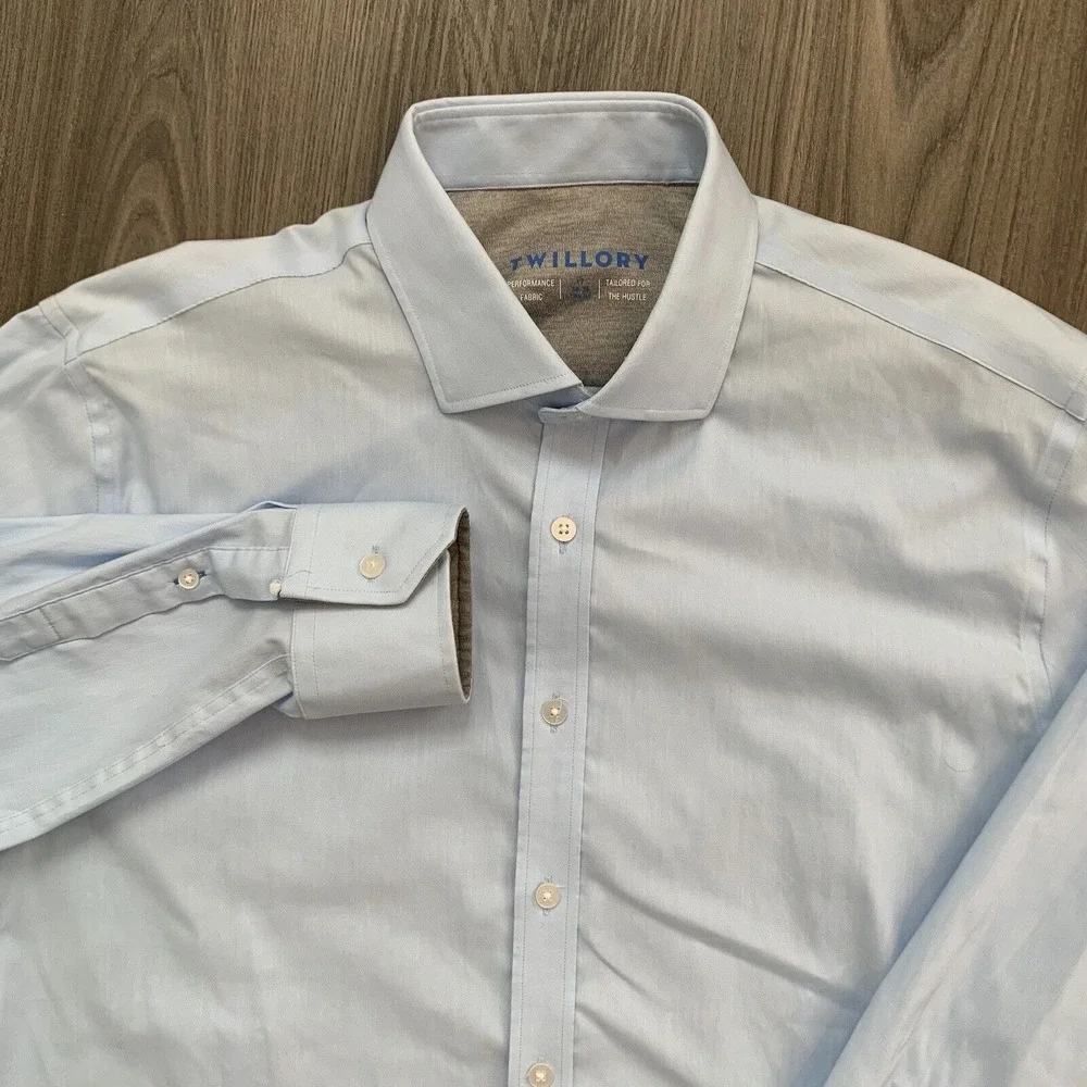 Twillory Mens Blue Performance Athletic button long sleeve 17/34-35 small tear - Picture 1 of 9